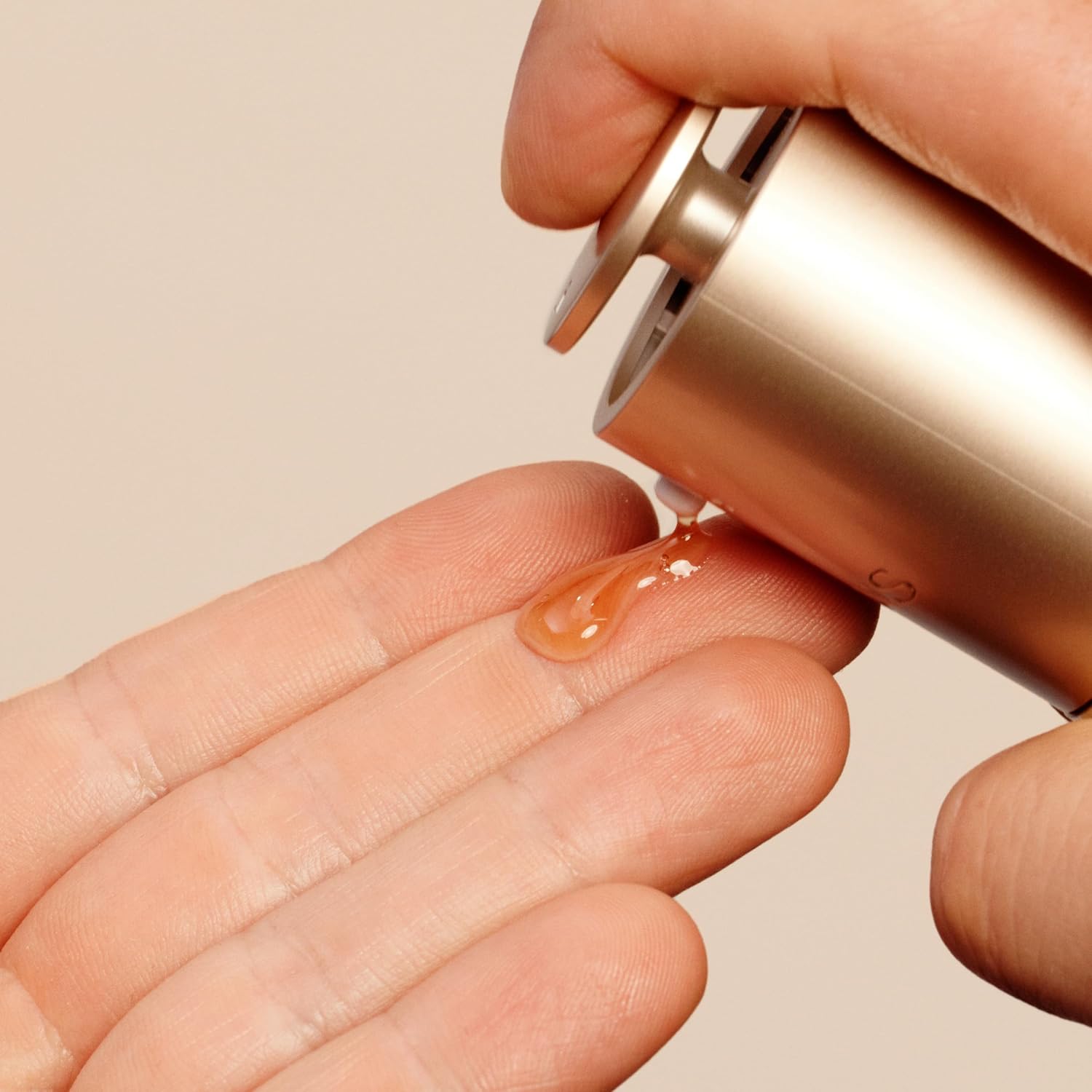 Clarins Double Serum | Anti Aging Face Serum | Visibly Firms, Smoothes, Boosts Radiance, and Refines Pores | 24H Hydration | All Skin Types - Image 8