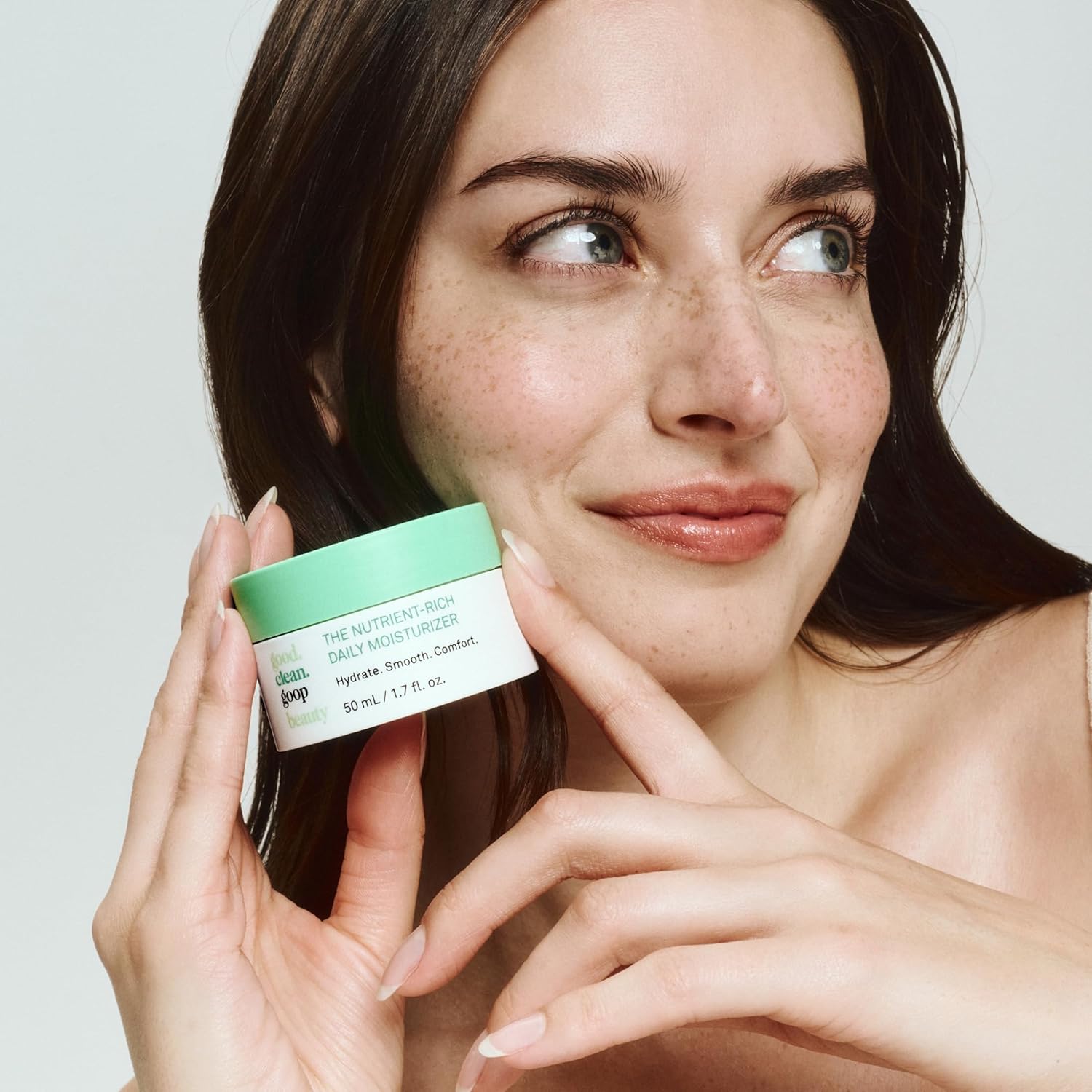 good.clean.goop beauty The Nutrient-Rich Daily Moisturizer | Hydrating Face Moisturizer for Smooth Skin | Niacinamide, Raspberry Seed Oil & Beetroot Extract | Vegan & Cruelty Free | 1.7 Fl oz - Image 7