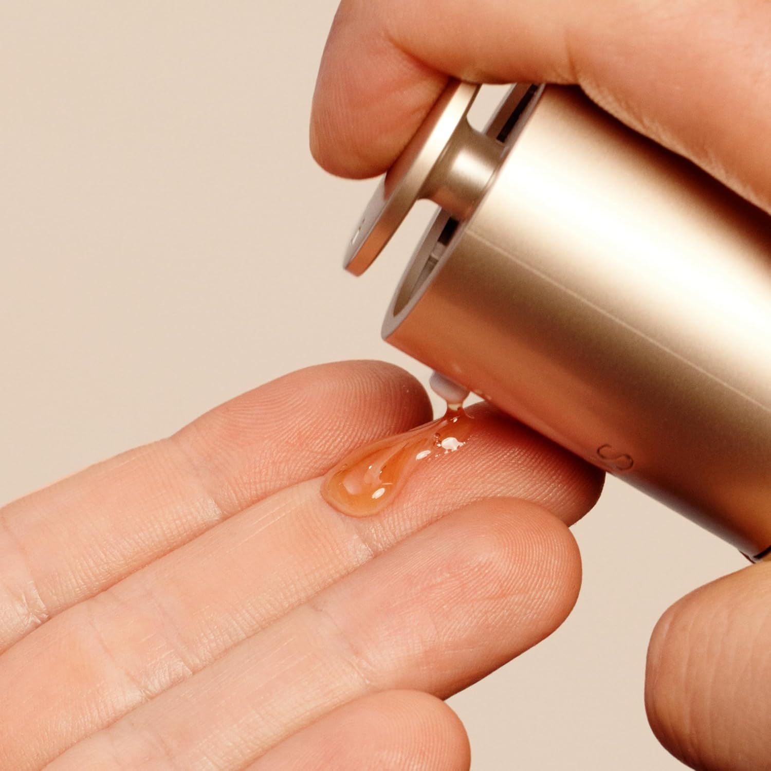 Clarins NEW Double Serum Light | Anti Aging Serum | Visibly Firms, Smoothes, Boosts Radiance and Refines Pores | 24H Hydration | Light Texture | Great for Combination to Oily Skin and Humid Climates - Image 10