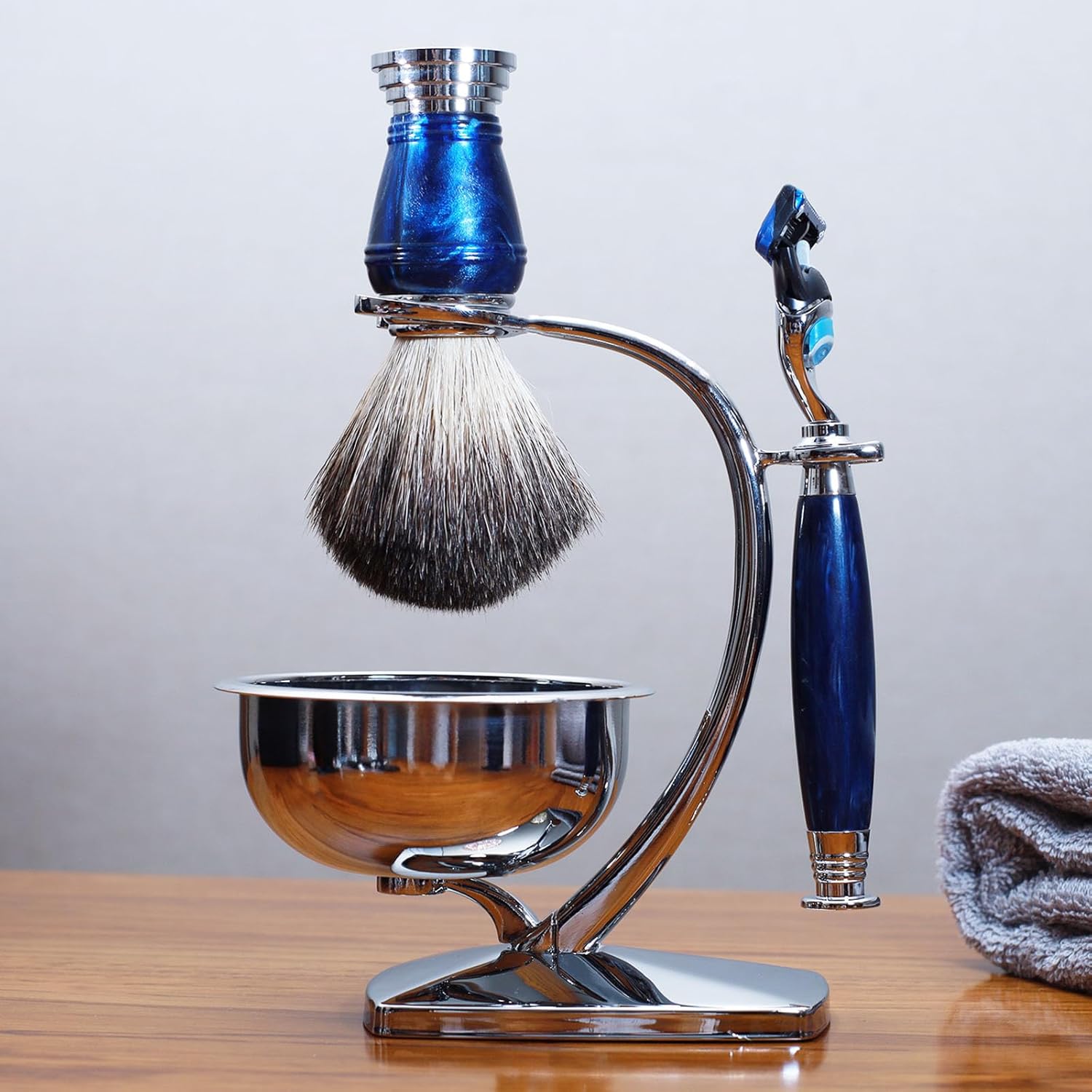 Luxury Shaving Razor Kit for Men with 5-Layer Shave Blade,Badger Hair Shaving Brush and Soap BowL,Unique Shaving Present Tool for Him - Image 4