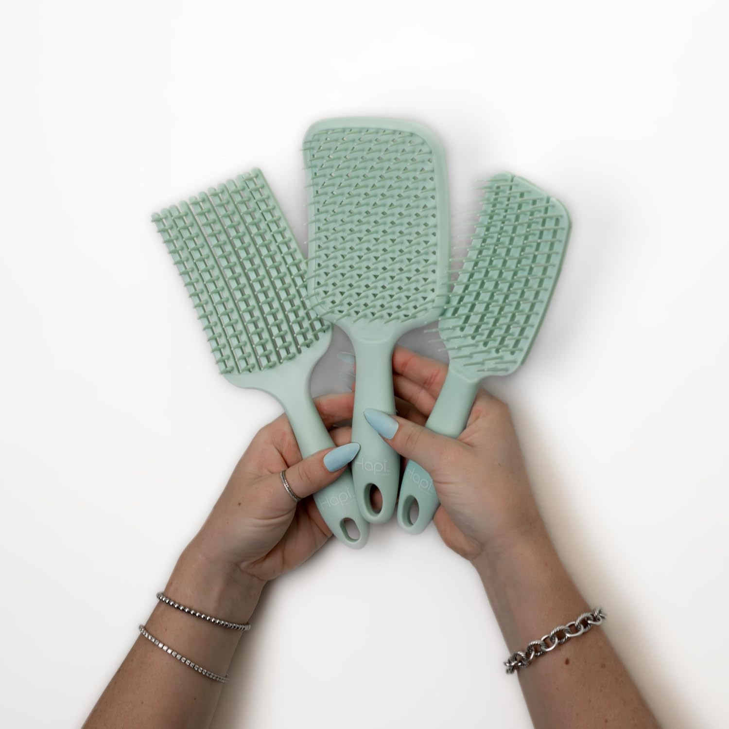 Cricket Hapi De-Knot Delight Detangler Brush Large - Featuring 154 Ultra-Soft Bristles, Flexible and Gentle Design, Fixed Bristles for Even Detangling, and an Ergonomic Wide Brush Head - Light Green - Image 5