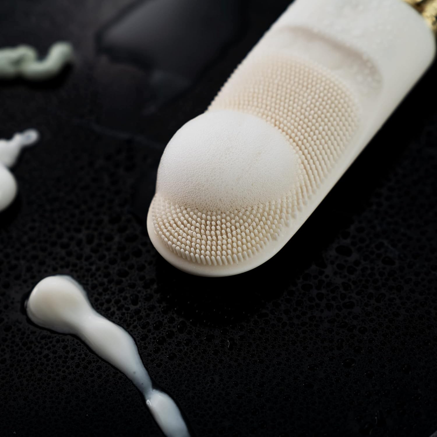 DARCASE CRISTÁL – A Luxury Facial Cleansing Brush. Dual Function - Deep Cleansing with Silicone Bristles & Heated Eye Massage - Image 8